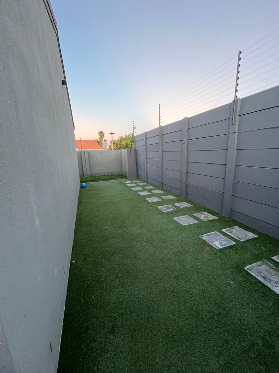 2 Bedroom Property for Sale in Anchorage Park Western Cape